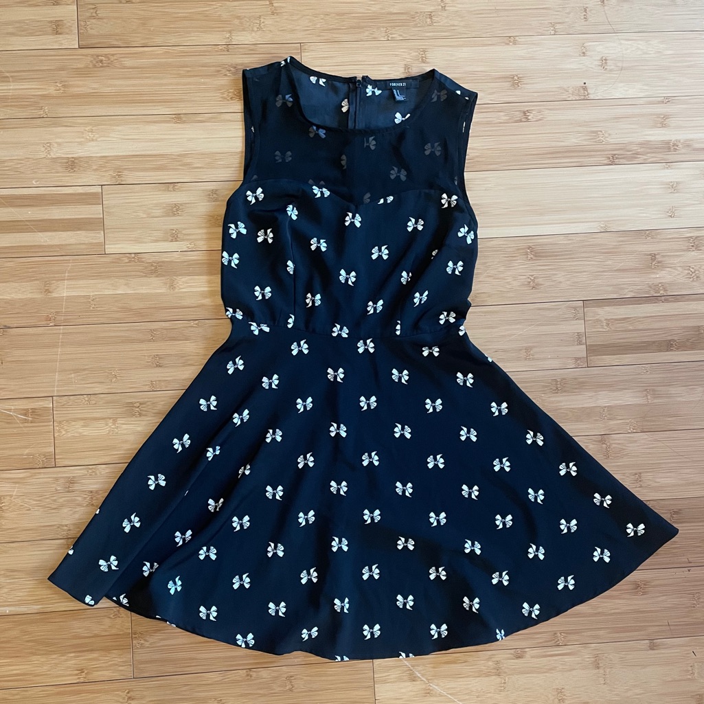 F21 Sweetheart Bow Dress